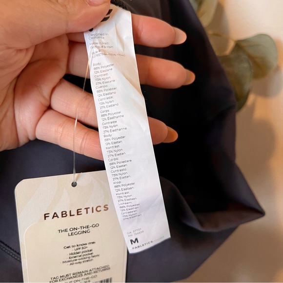 NWT Fabletics Leggings - Picture 7 of 9